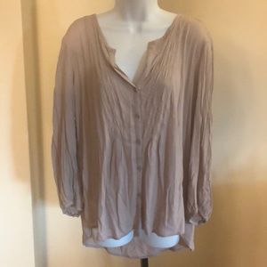 New tunic with gathered details in front